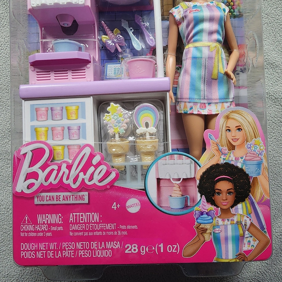 Barbie Careers Ice Cream Shop Playset with Blonde Doll, Ice Cream Machine New!! - Picture 10 of 12